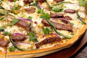 carne asada pizza image